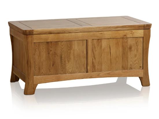 Lot 59  
            Birmingham SR104 - Collection or Optional Delivery Available 

                
OAK FURNITURELAND ORRICK RUSTIC SOLID OAK BLANKET BOX ORIGINAL RRP £399.99
