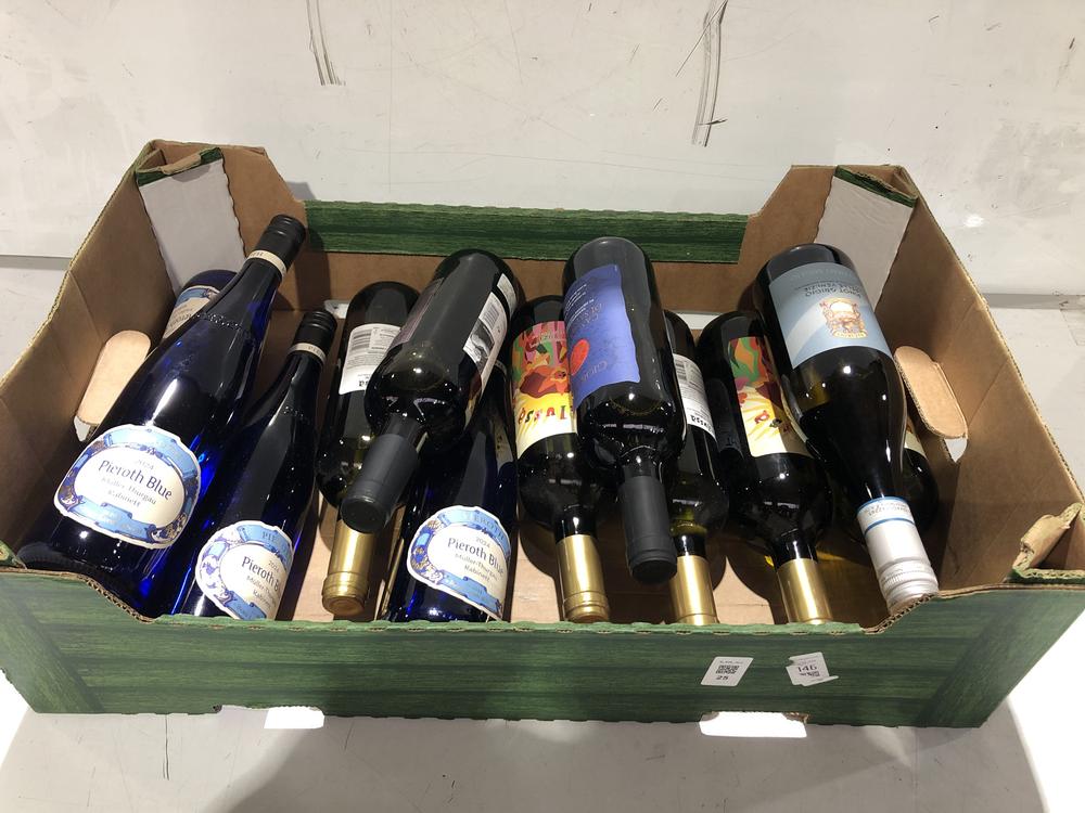 Lot 25  
            BIRMINGHAM SR110 - DELIVERY OR COLLECTION 

                
12 X BOTTLES OF MIXED WINES TO INCLUDE FABIANO PINOT GRIGIO 2023 12.5%VOL 750ML W...