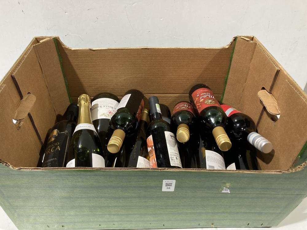 Lot 38  
            BIRMINGHAM SR110 - DELIVERY OR COLLECTION 

                
12 X BOTTLES OF MIXED WINE TO INCLUDE LA BELLE SAISON 2024 11% VOL 1500ML WHITE W...