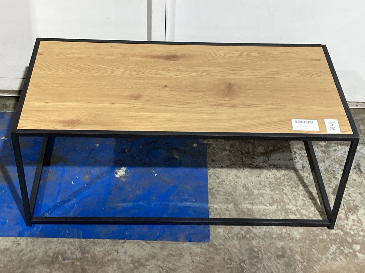 Lot 101  
            Birmingham - Collection or Delivery 

                
DAVID PHILLIPS R/MIMI COFFEE TABLE IN OAK/BLACK IR-28965D ORIGINAL RRP £69