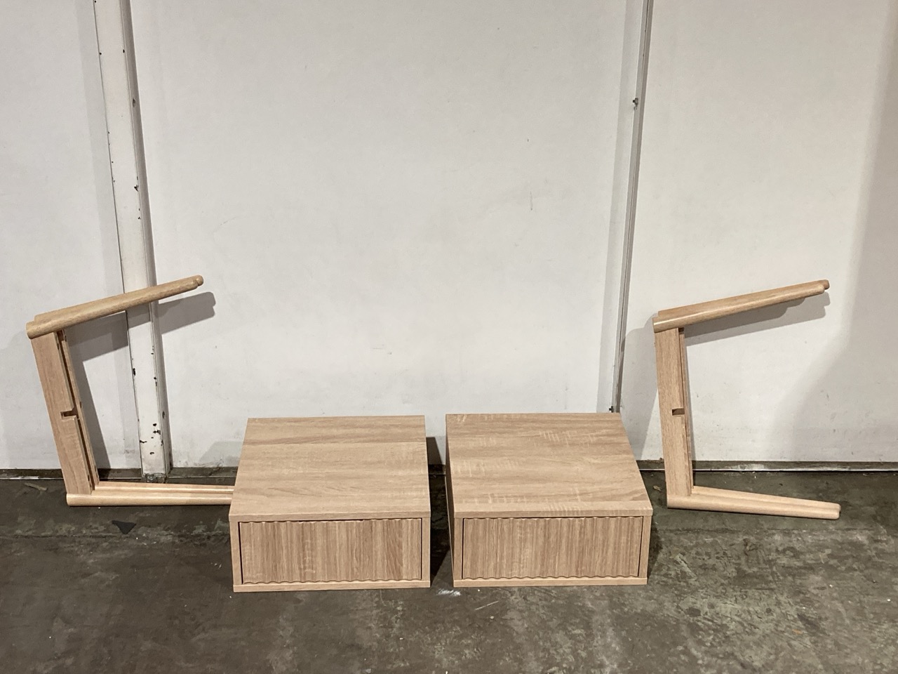 Lot 106  
            Birmingham - Collection or Delivery 

                
DAVID PHILLIPS 2 X BEDSIDE TABLE IN NATURAL OAK EFFECT