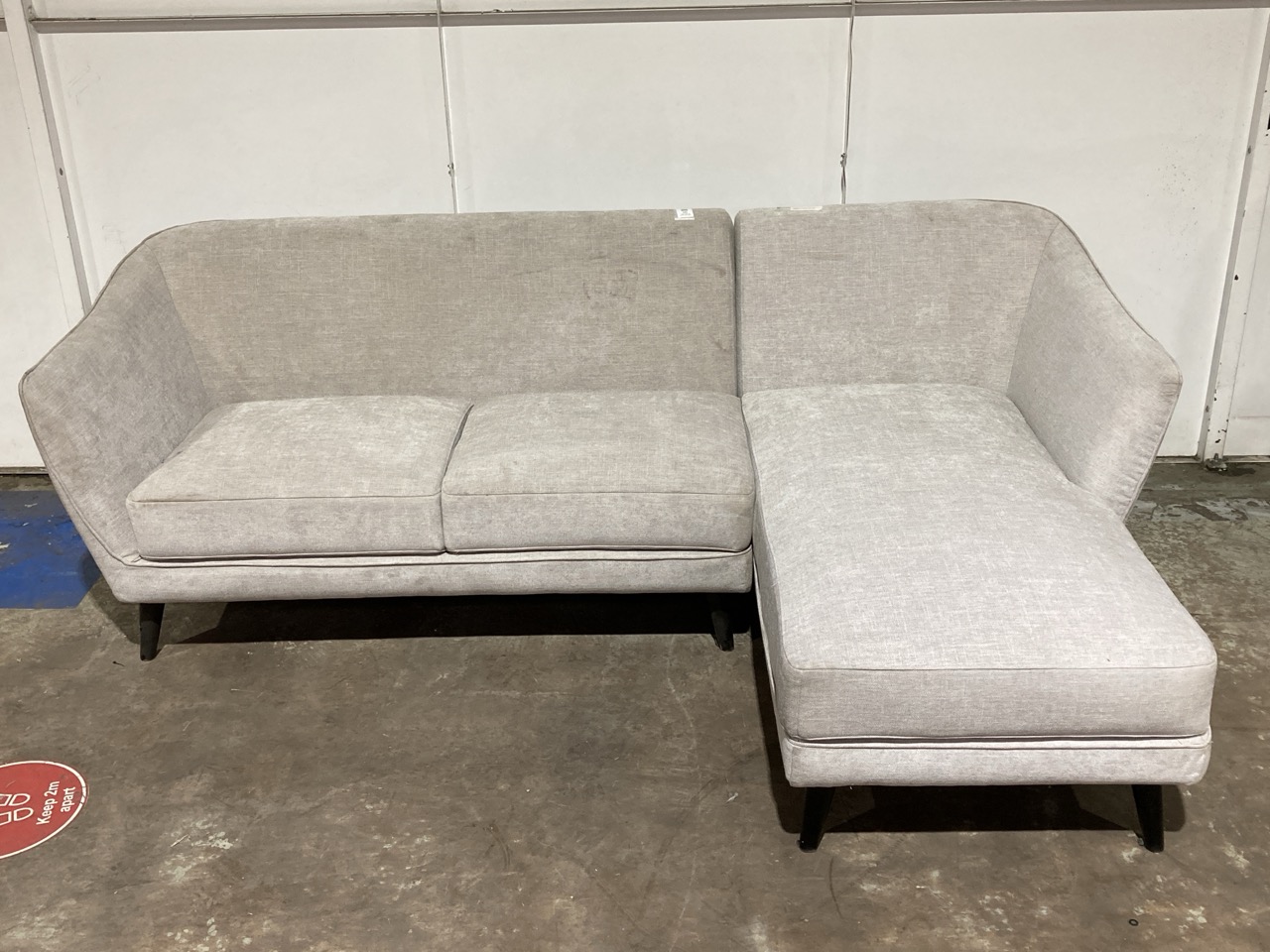 Lot 10  
            Birmingham - Collection or Delivery 

                
DAVID PHILLIPS R/ELMSWATER RIGHT HAND CORNER SOFA IN STONE ORIGINAL RRP £3800