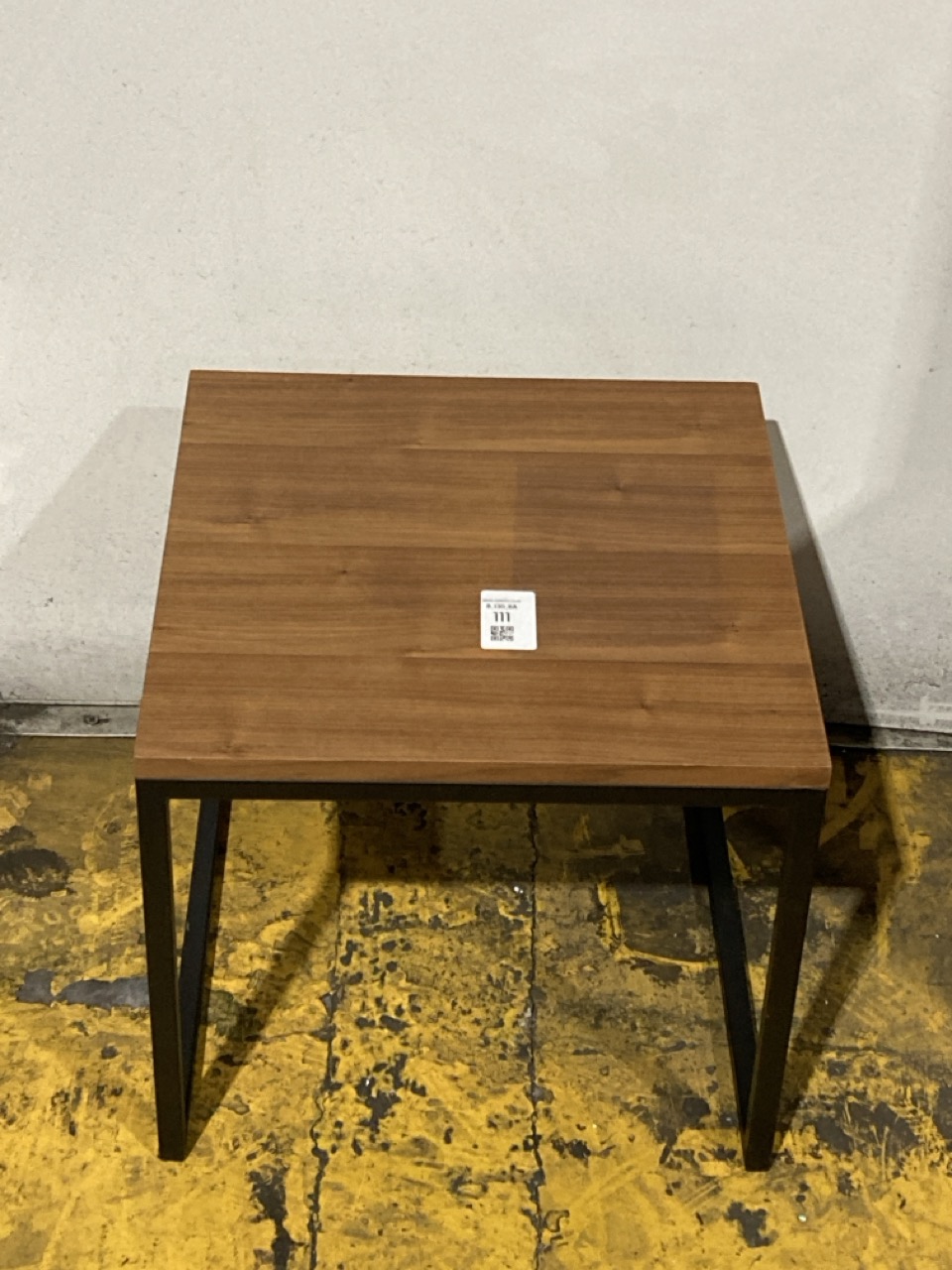 Lot 111  
            Birmingham - Collection or Delivery 

                
DAVID PHILLIPS AMESBURY LAMP TABLE ORIGINAL RRP £59