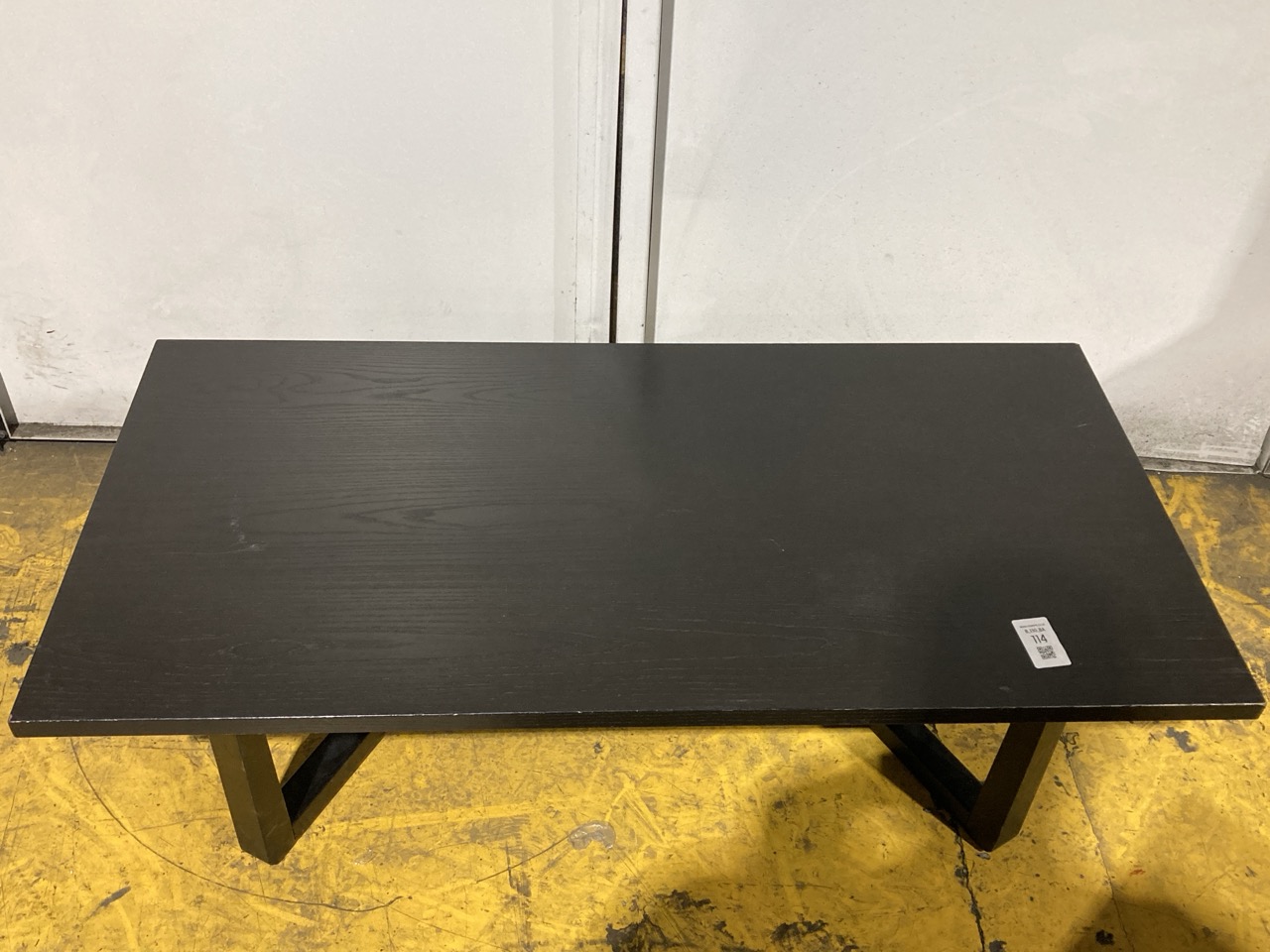 Lot 114  
            Birmingham - Collection or Delivery 

                
DAVID PHILLIPS VIENNA COFFE TABLE IR-03160D ORIGINAL RRP £169