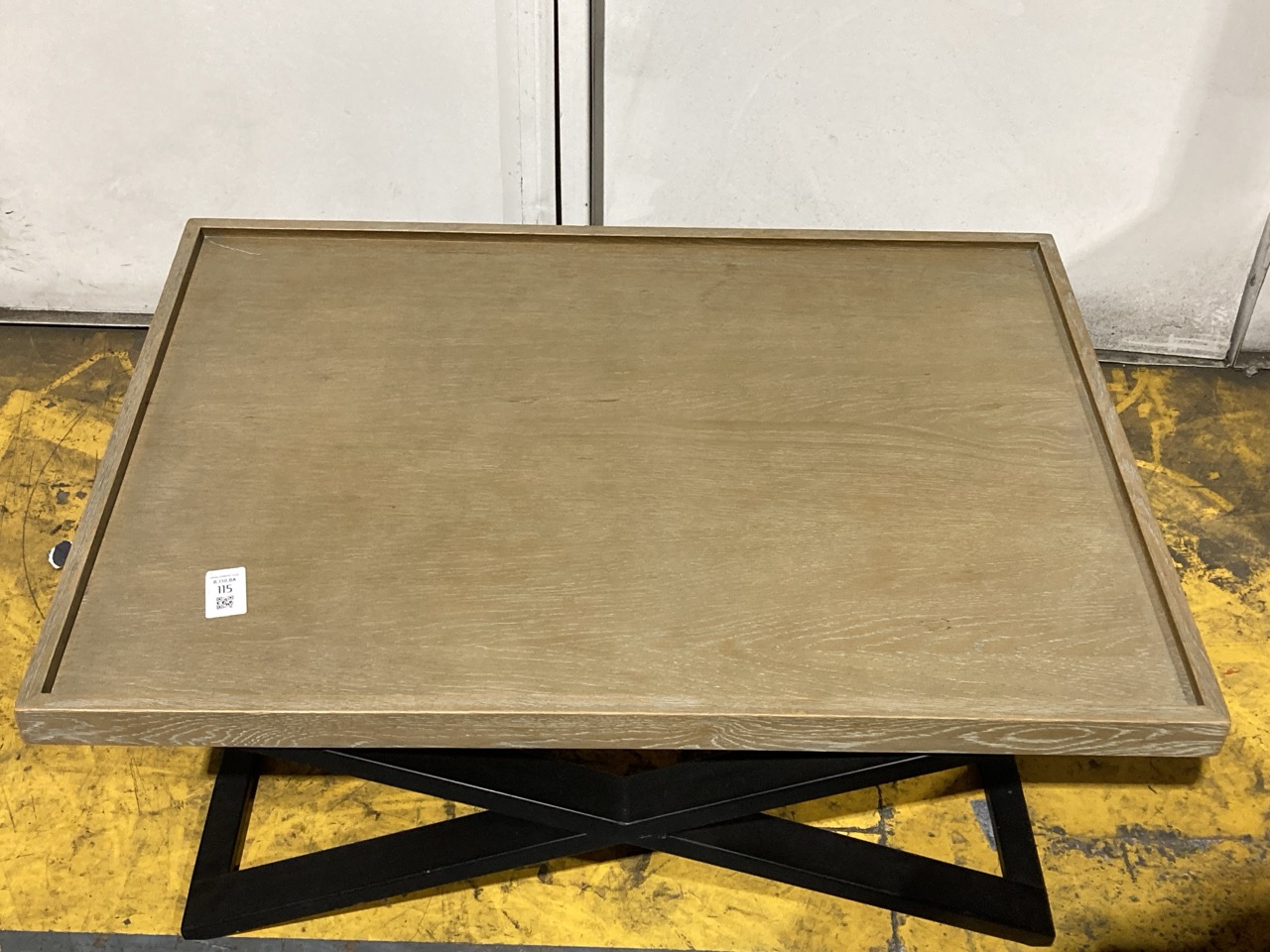 Lot 115  
            Birmingham - Collection or Delivery 

                
DAVID PHILLIPS PERSHORE COFFEE TABLE-OAK IR-20294D ORIGINAL RRP £350
