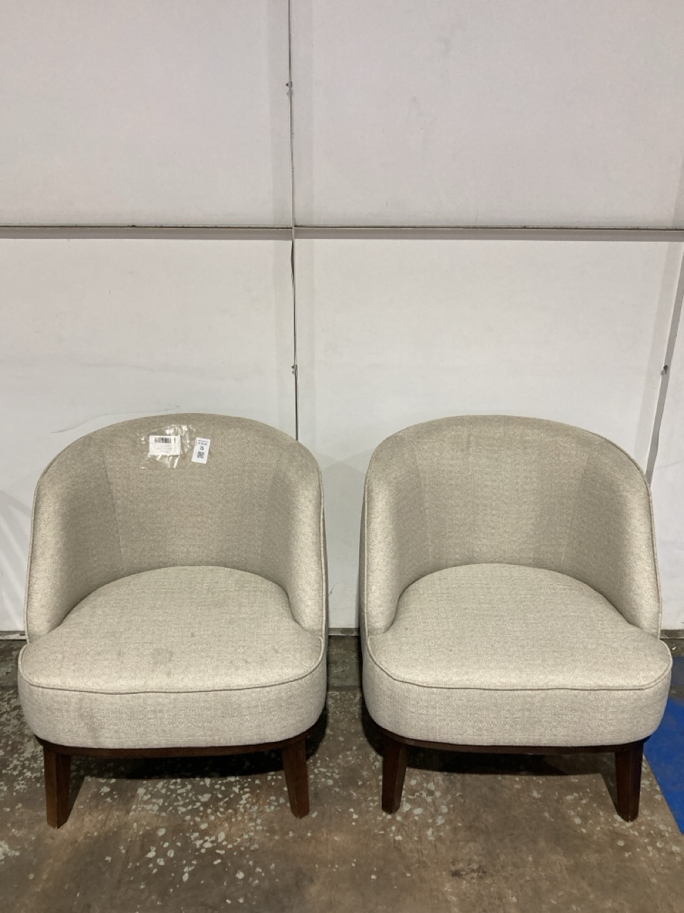 Lot 16  
            Birmingham - Collection or Delivery 

                
DAVID PHILLIPS 2 X R/EMBAR OCCASIONAL CHAIR IN NATURAL IR-28329D ORIGINAL RRP £938