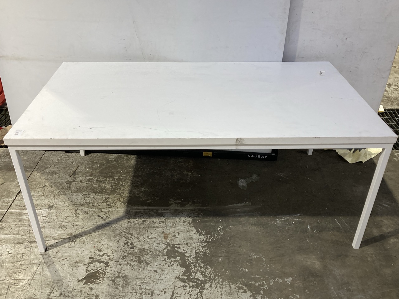 Lot 175  
            Birmingham - Collection or Delivery 

                
DAVID PHILLIPS LARGE DINING TABLE IN WHITE