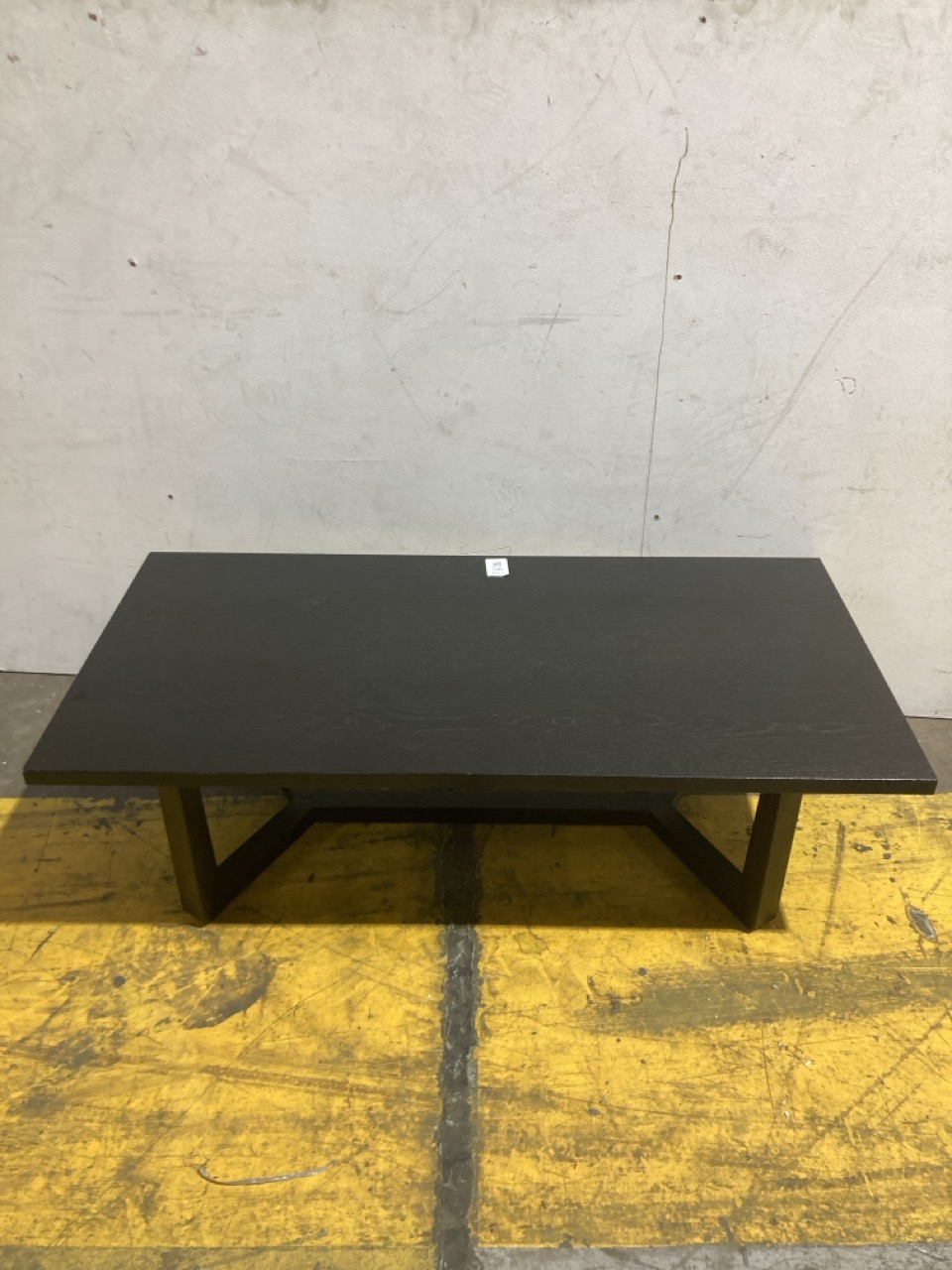 Lot 185  
            Birmingham - Collection or Delivery 

                
DAVID PHILLIPS VIENNA COFFE TABLE IR-03160D ORIGINAL RRP £169