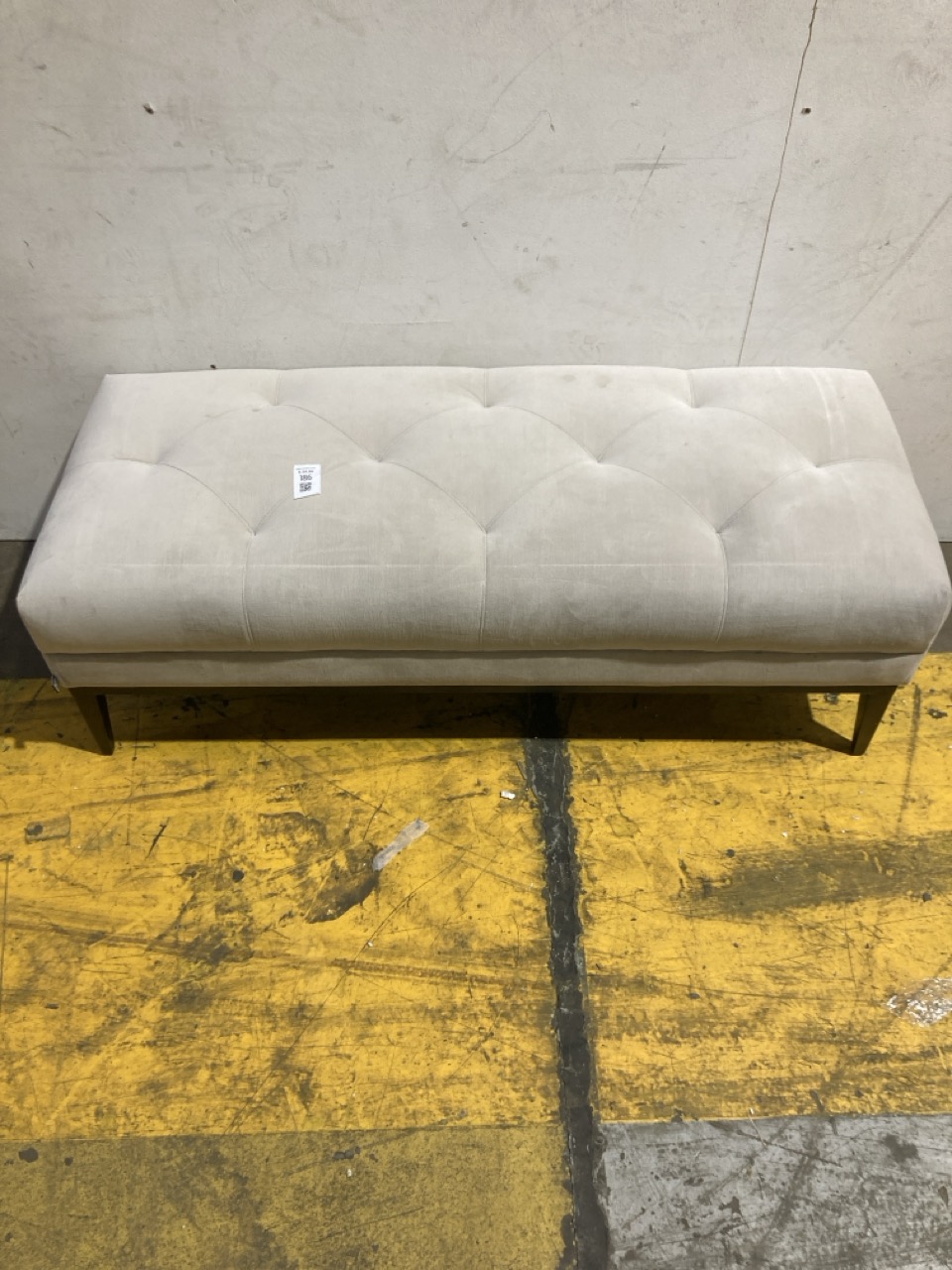 Lot 186  
            Birmingham - Collection or Delivery 

                
DAVID PHILLLIPS CESARE OTTOMAN PEBBLE IR-26724D ORIGINAL RRP £899
