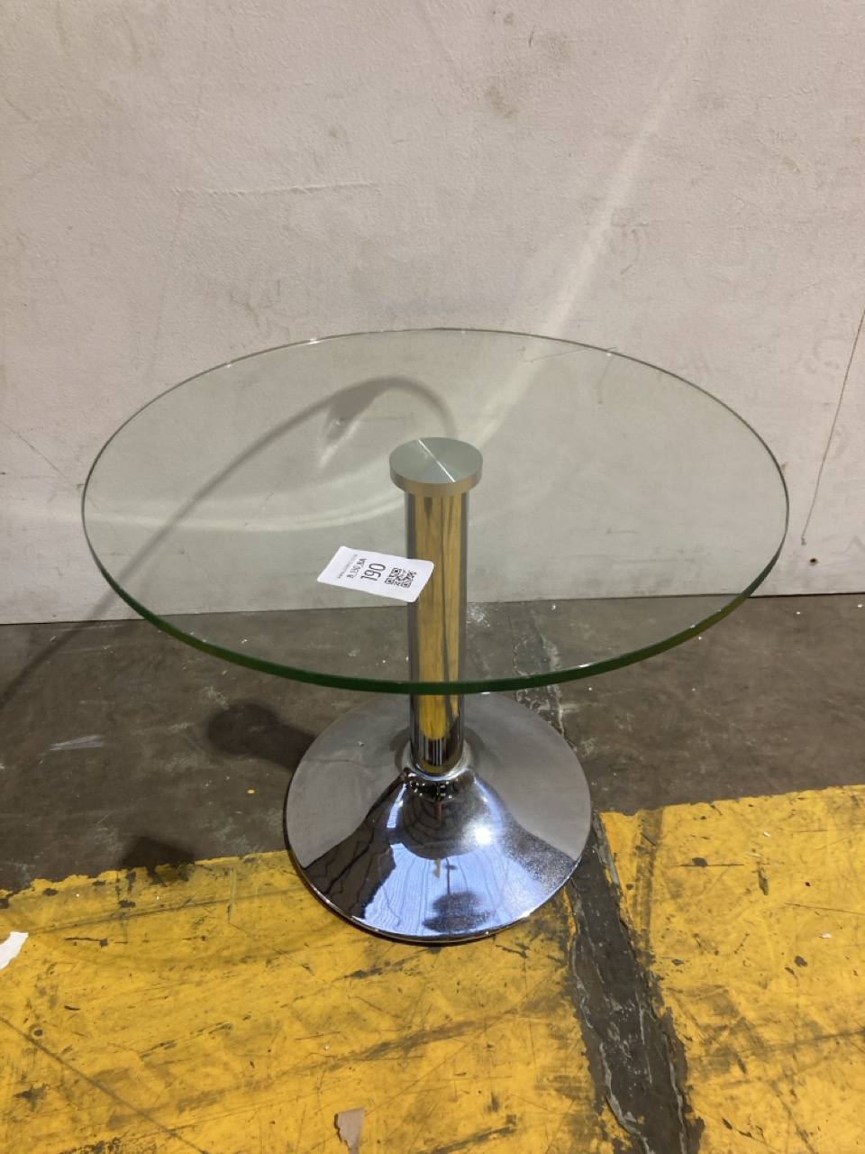 Lot 188  
            Birmingham - Collection Only 

                
DAVID PHILLIPS R/LINCOLN LAMP TABLE GLASS TOP/STEEL BASE IR-03145D ORIGINAL RRP £89