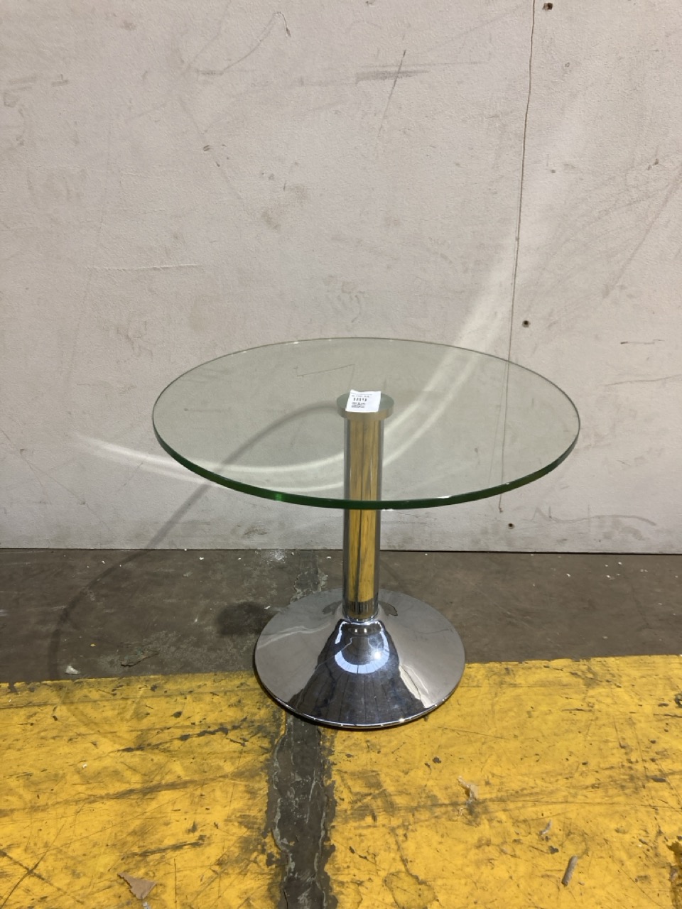 Lot 189  
            Birmingham - Collection Only 

                
DAVID PHILLIPS R/LINCOLN LAMP TABLE GLASS TOP/STEEL BASE IR-03145D ORIGINAL RRP £89