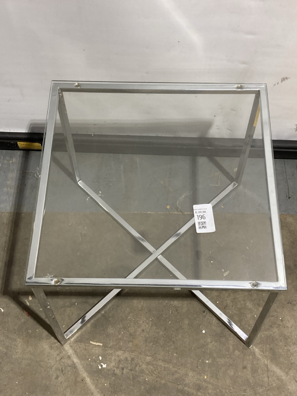 Lot 196  
            Birmingham - Collection Only 

                
DAVID PHILLIPS R/CROSS SQUARE LAMP TABLE IR-03154D ORIGINAL RRP £45