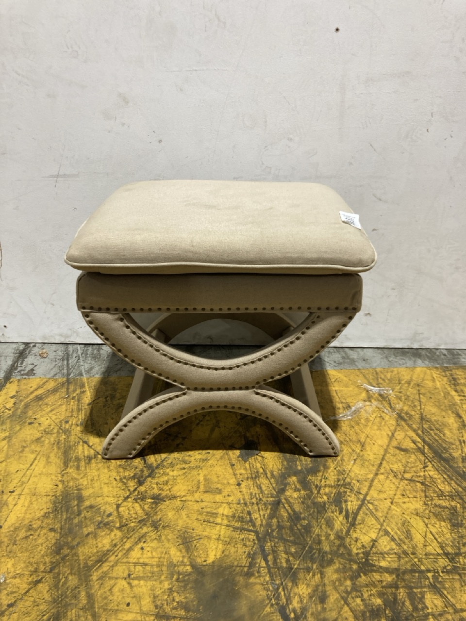 Lot 220  
            Birmingham - Collection or Delivery 

                
DAVID PHILLIPS R/ZIGGY SQUARE STOOL IN BIEGE STUD IR-31933D ORIGINAL RRP £166