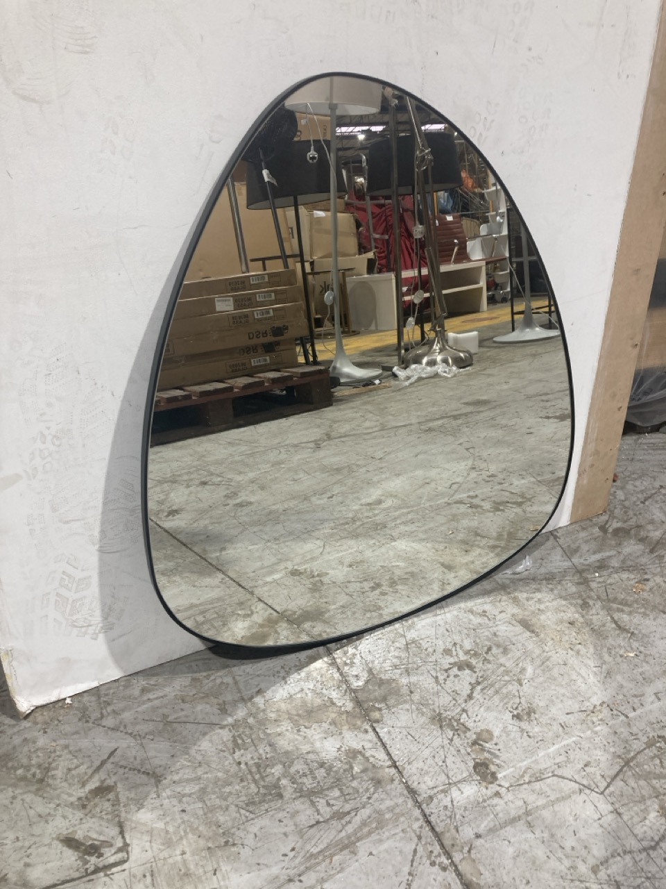 Lot 274  
            Birmingham - Collection Only 

                
DAVID PHILLIPS DOVER ORGANIC MIRROR IN BLACK IN-39331D ORIGINAL RRP £129
