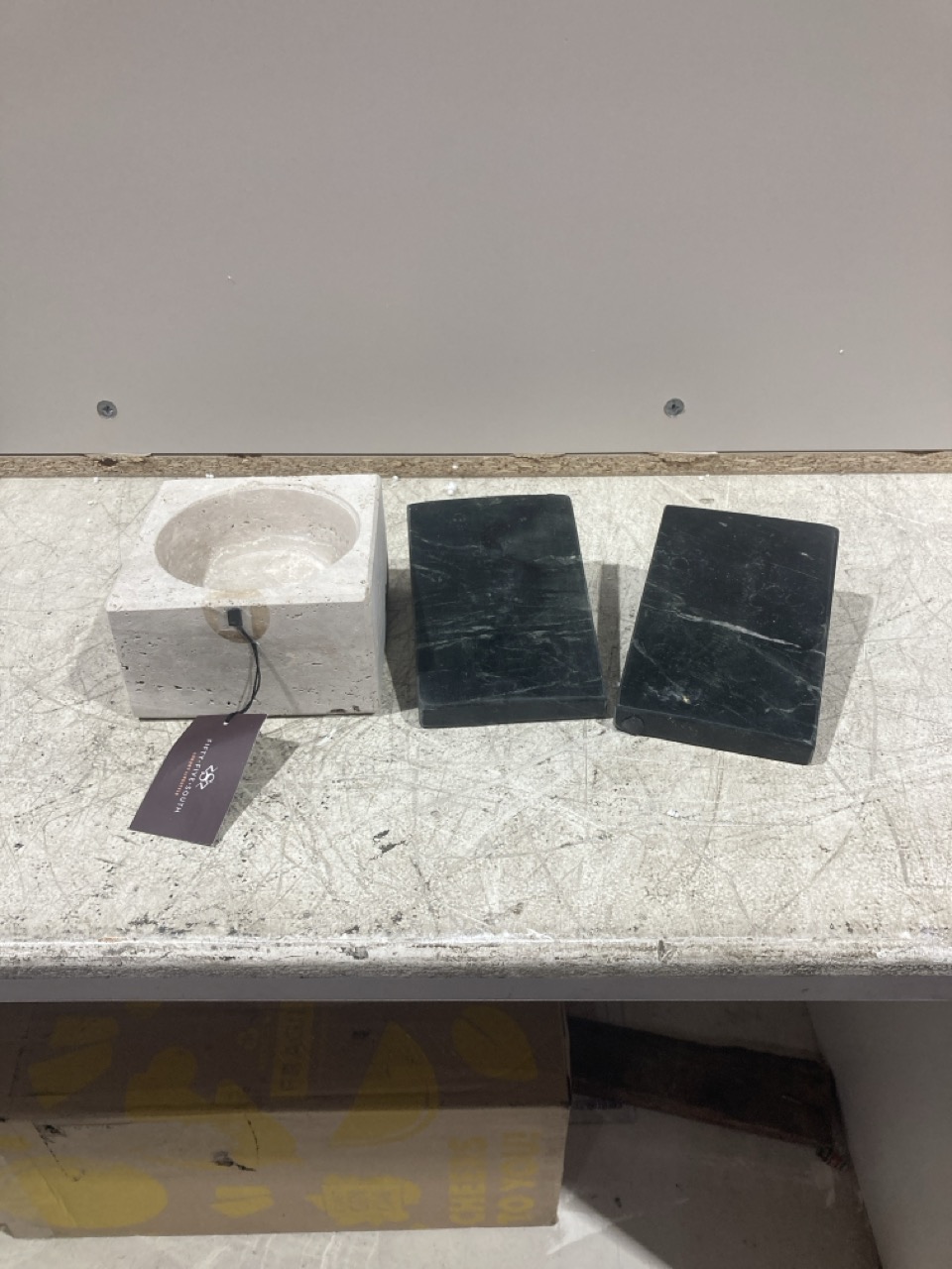 Lot 301  
            Birmingham - Collection Only 

                
DAVID PHILLIPS COLLECTION OF DECORATIVE ITEMS TO INCLUDE TIBOR SQAURE BOWL IN TRA...