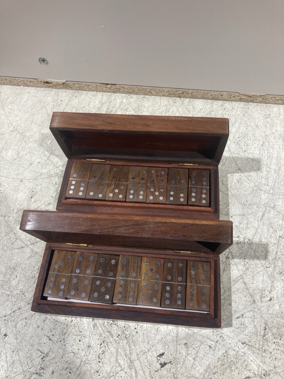 Lot 310  
            Birmingham - Collection Only 

                
DAVID PHILLIPS 2 X CHURCHILL DOMINO SET ORIGINAL RRP £48