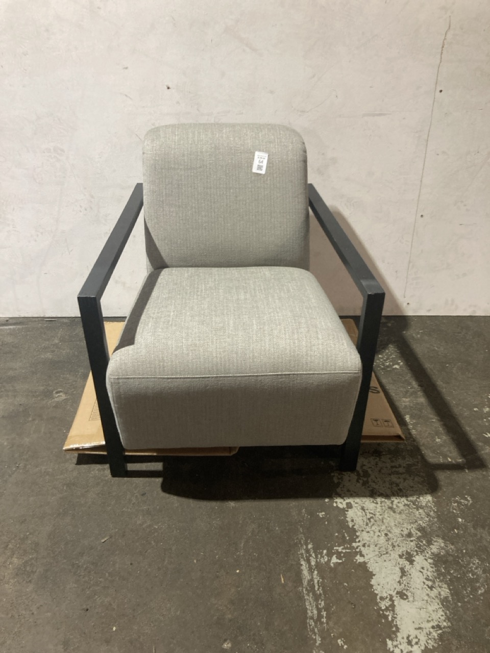 Lot 64  
            Birmingham - Collection or Delivery 

                
DAVID PHILLIPS R/ARIO OCCASIONAL CHAIR IN GREY/WENGE IR-20716D ORIGINAL RRP £429