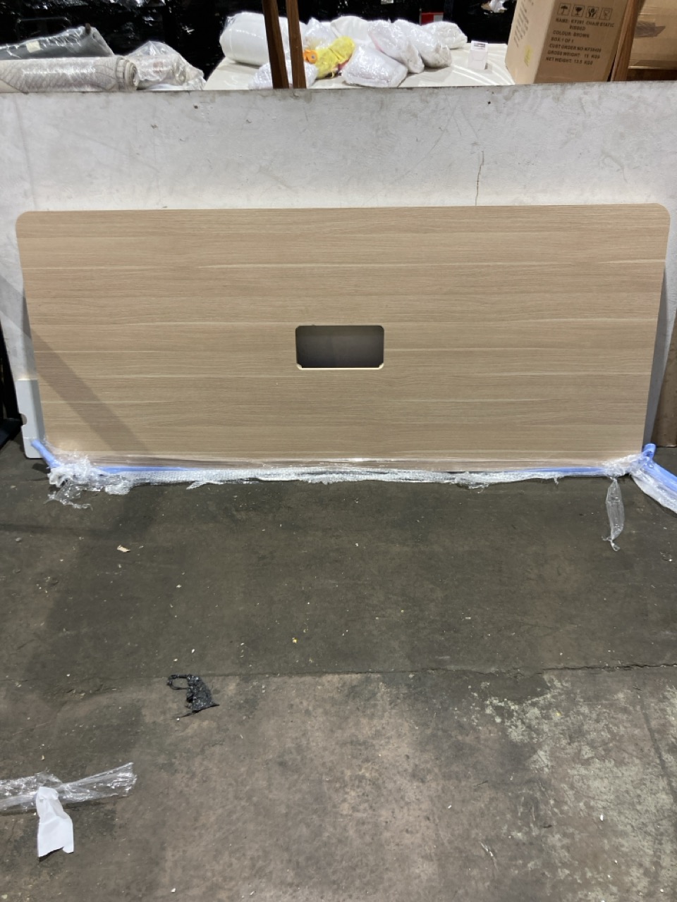 Lot 84  
            Birmingham - Collection or Delivery 

                
DAVID PHILLIPS CONFERENCE TABLE IN WHITE/BLACK