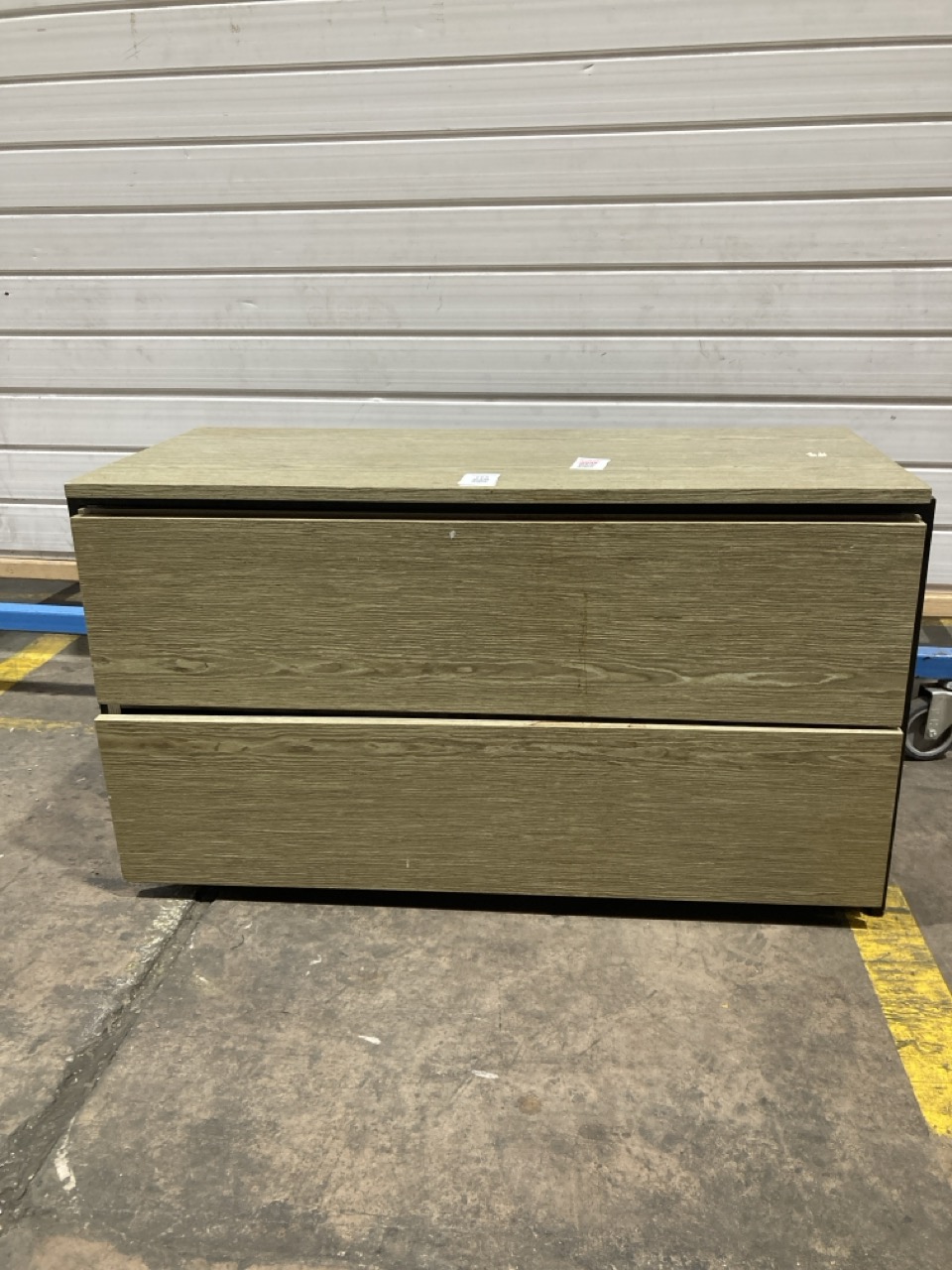 Lot 134  
            Birmingham - Collection or Delivery 

                
DAVID PHILLIPS EASEDALE 2DRW CHEST IN BROWN RRP £699
