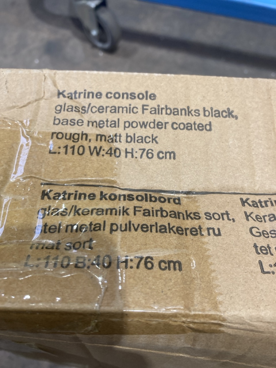 Lot 149  
            Birmingham - Collection Only 

                
DAVID PHILLIPS KATRINE CONSOLE TABLE GLASS/CERAMIC ORIGINAL RRP £219