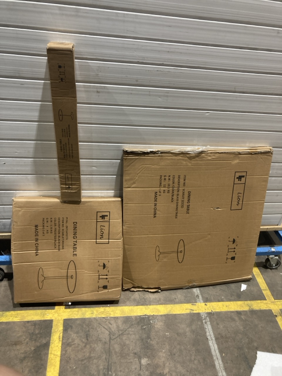 Lot 161  
            Birmingham - Collection Only 

                
DAVID PHILLIPS SCARLET ROUND GLASS DINING TABLE IN FROSTED/BLACK ORIGINAL RRP £250