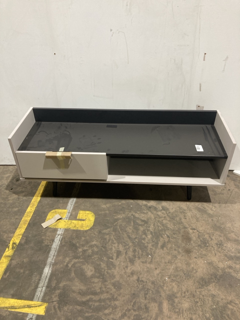 Lot 203  
            Birmingham - Collection or Delivery 

                
DAVID PHILLIPS ROBBIE MEDIA UNIT IN GREY/BLACK ORIGINAL RRP £299