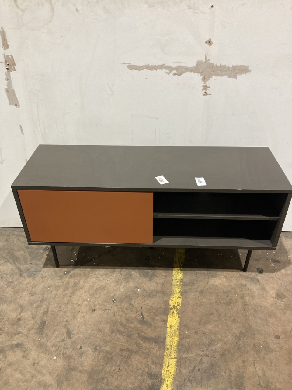 Lot 207  
            Birmingham - Collection or Delivery 

                
DAVID PHILLIPS MEDIA UNIT IN BROWN/ORANGE ORIGINAL RRP £500