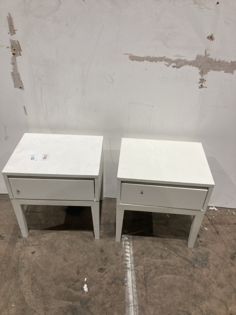Lot 214  
            Birmingham - Collection or Delivery 

                
DAVID PHILLIPS 2X VALENTINE 1DRW BEDSIDE TABLE IN WHITE ORIGINAL RRP £298