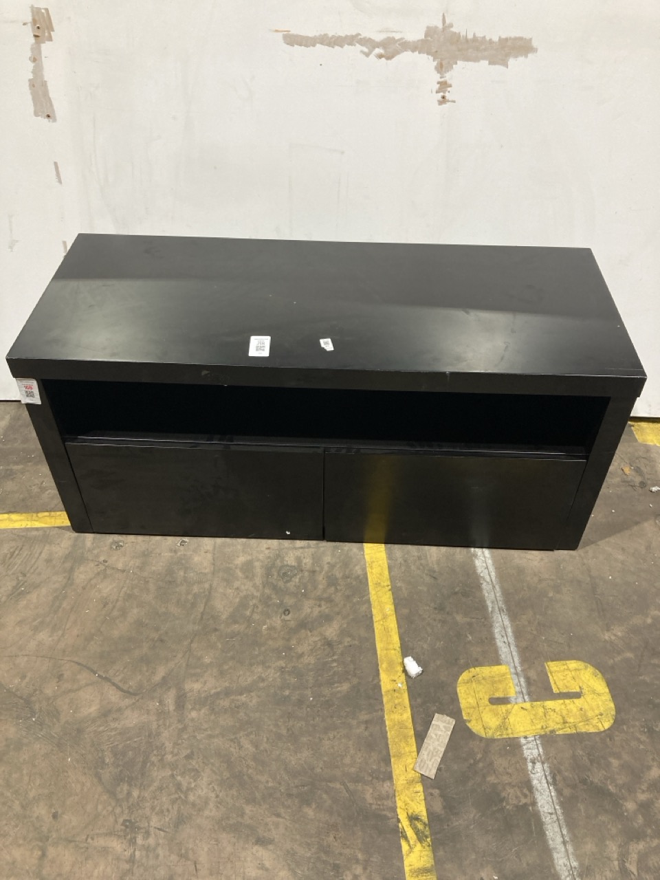 Lot 218  
            Birmingham - Collection or Delivery 

                
DAVID PHILLIPS LASKA 2DRW LOW MEDIA UNIT IN BLACK ORIGINAL RRP £249