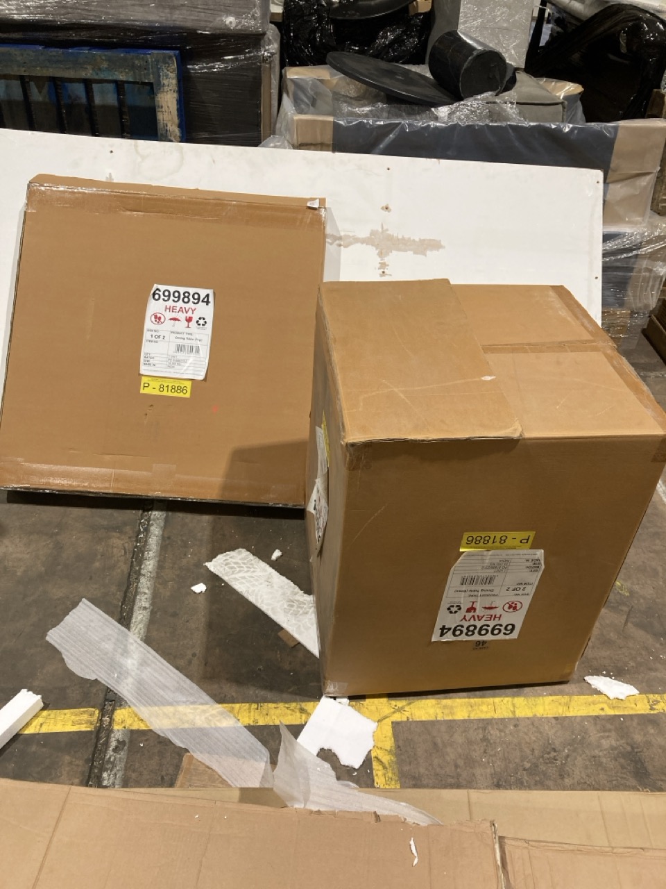 Lot 221  
            Birmingham - Collection or Delivery 

                
DAVID PHILLIPS LARGE POOSH SLATED ROUND DINING TABLE IN WALNUT BROWN ORIGINAL RRP...