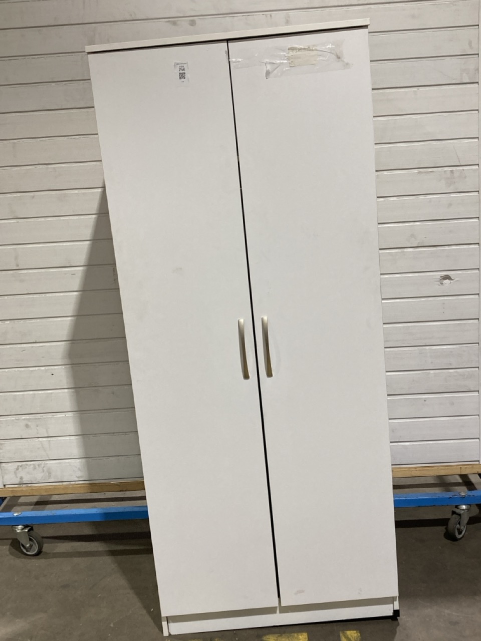 Lot 268  
            Birmingham - Collection or Delivery 

                
DAVID PHILLIPS CATANIA 2 DOOR WARDROBE IN WHITE IN-1085D