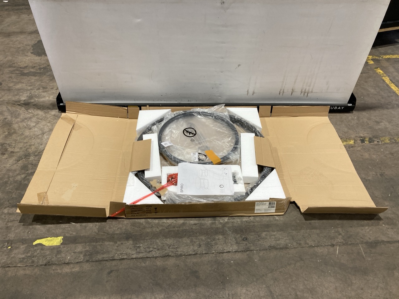 Lot 298  
            Birmingham - Collection or Delivery 

                
DAVID PHILLIPS SPIRO COFFEE TABLE SET IN WILD OAK