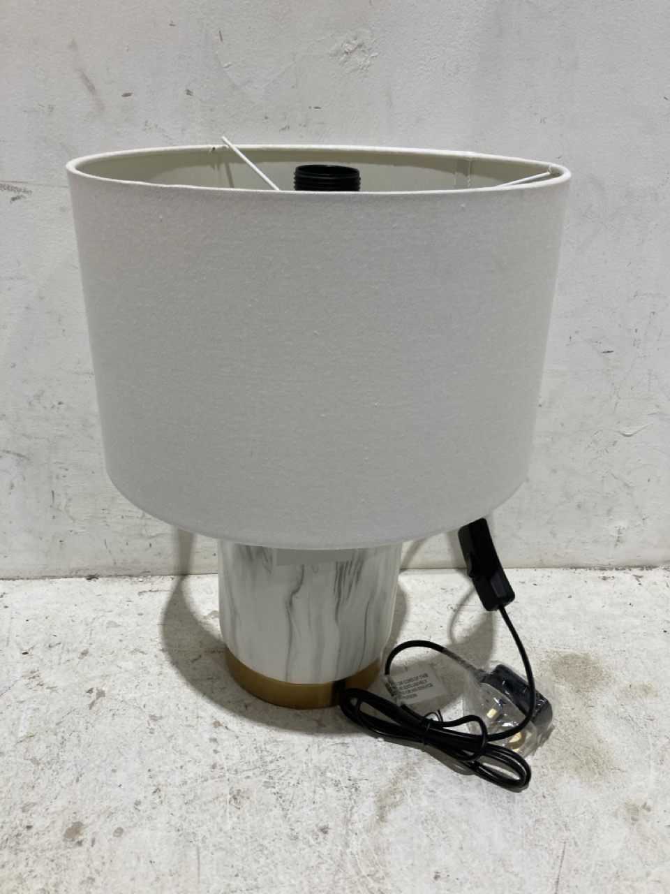 Lot 318  
            Birmingham - Collection Only 

                
DAVID PHILLIPS CARRARA MARBLE EFFECT CERAMIC TABLE LAMP