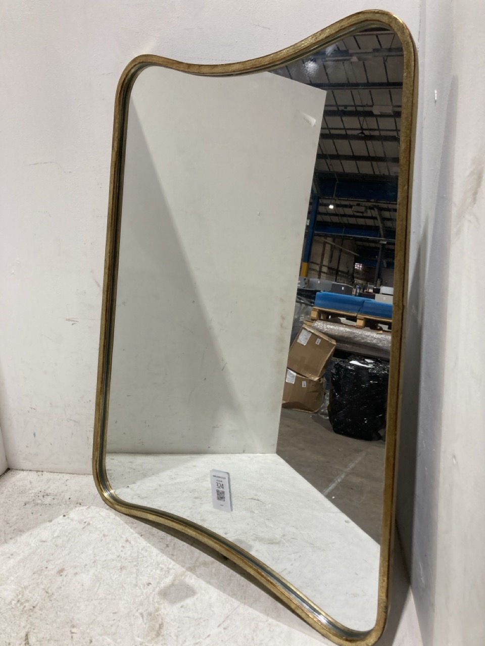 Lot 324  
            Birmingham - Collection Only 

                
DAVID PHILLIPS CAMILA MIRROR IN GOLD IR-28102D ORIGINAL RRP £119