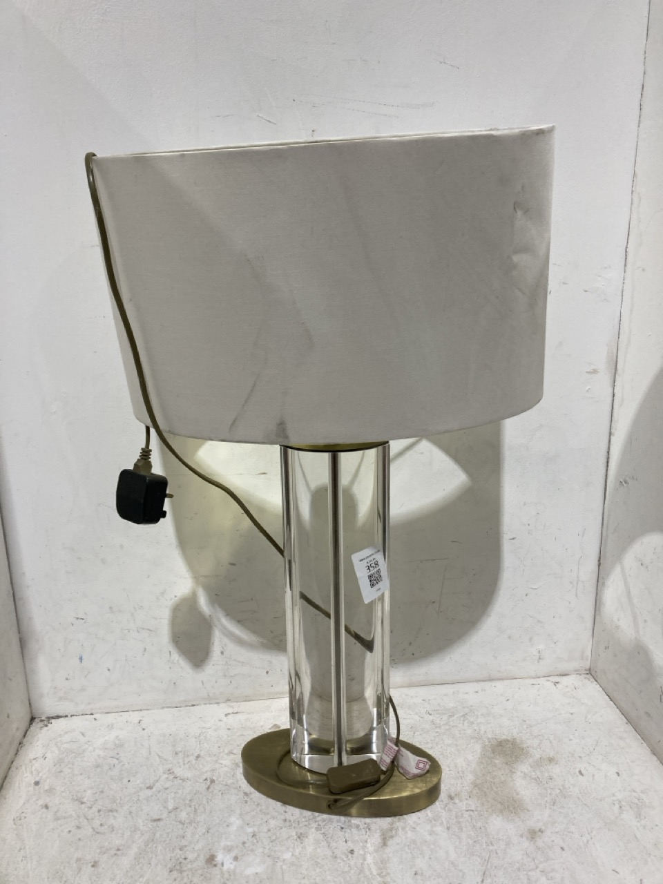 Lot 358  
            Birmingham - Collection Only 

                
DAVID PHILLIPS LILA TABLE LAMP IN BRASS IR-25430D  ORIGINAL RRP £769