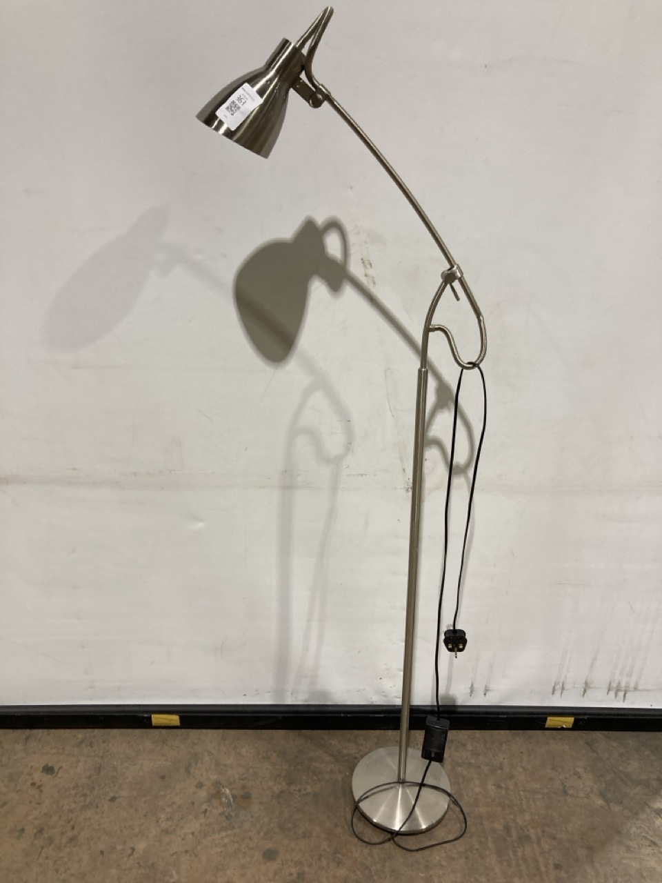 Lot 363  
            Birmingham - Collection Only 

                
DAVID PHILLIPS OPUS FLOOR LIGHT IN CHROME IR-02973D ORIGINAL RRP £65
