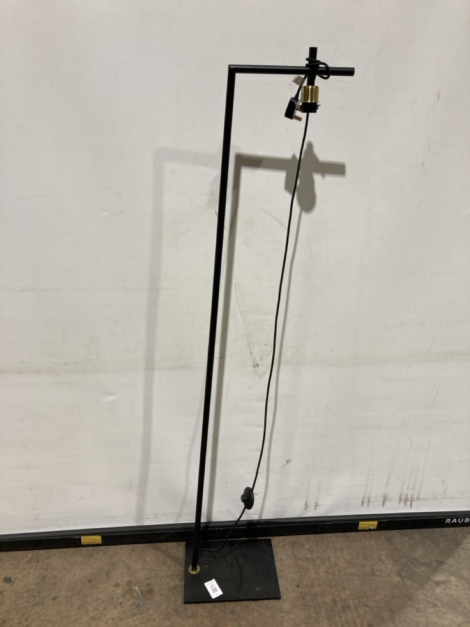 Lot 366  
            Birmingham - Collection Only 

                
DAVID PHILLIPS DIEGO FLOOR LAMP IN BLACK/BRASS ORIGINAL RRP £89