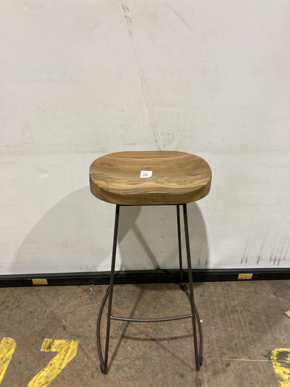 Lot 382  
            Birmingham - Collection or Delivery 

                
DAVID PHILLIPS VICTORIA BAR STOOL IN OAK IR-31498D ORIGINAL RRP £198