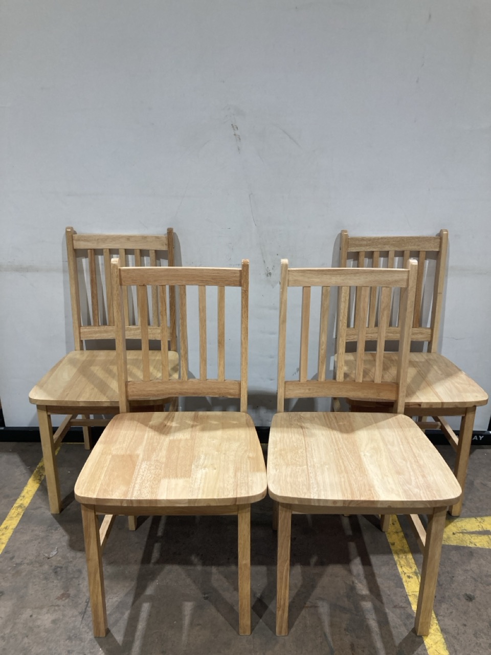 Lot 407  
            Birmingham - Collection or Delivery 

                
DAVID PHILLIPS 4X PINE DINING CHAIR
