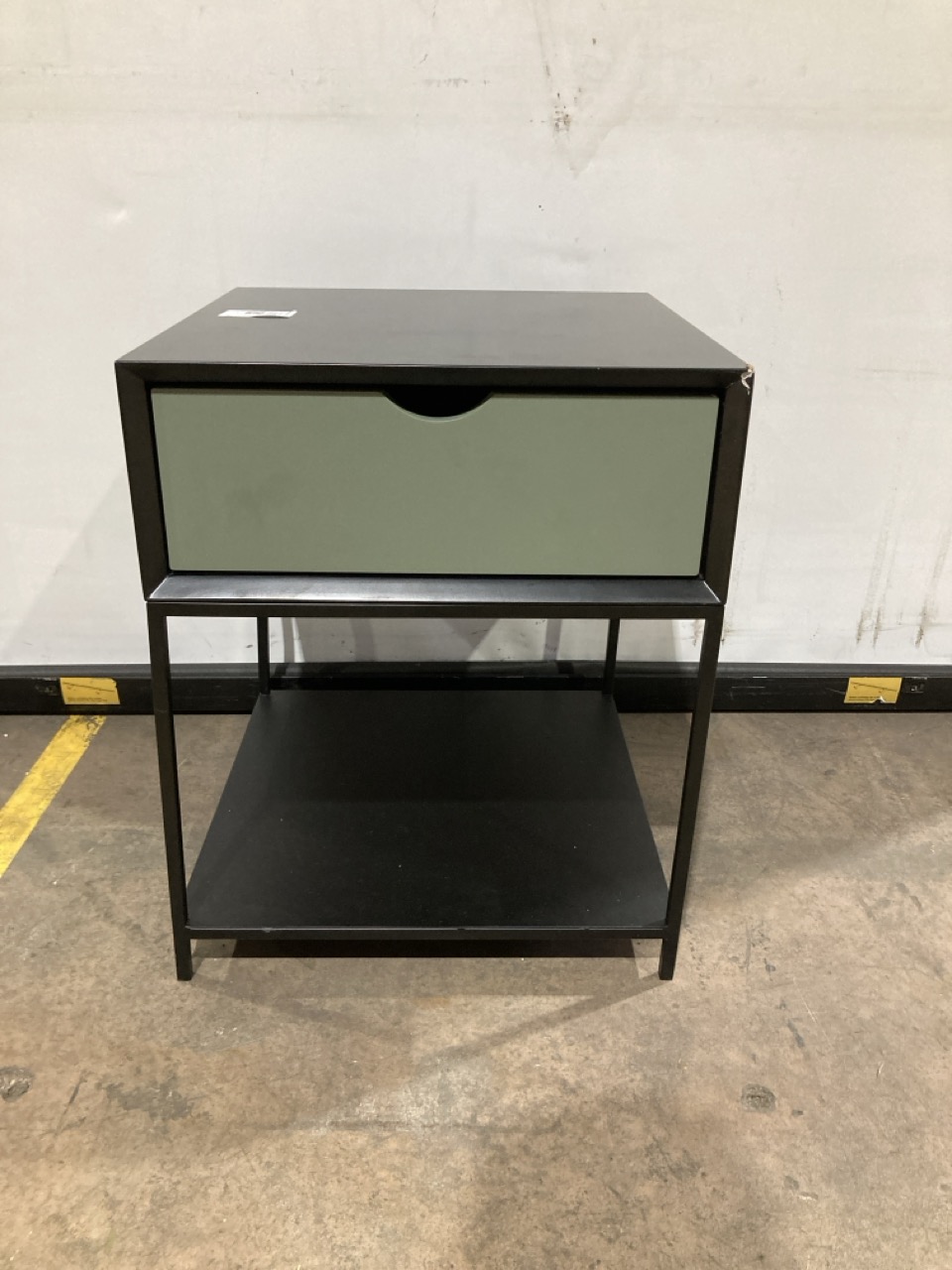 Lot 420  
            Birmingham - Collection or Delivery 

                
DAVID PHILLIPS ALDGATE 1DRW BEDSIDE TABLE IN SAGE/BLACK IR-27259D ORIGINAL RRP £179