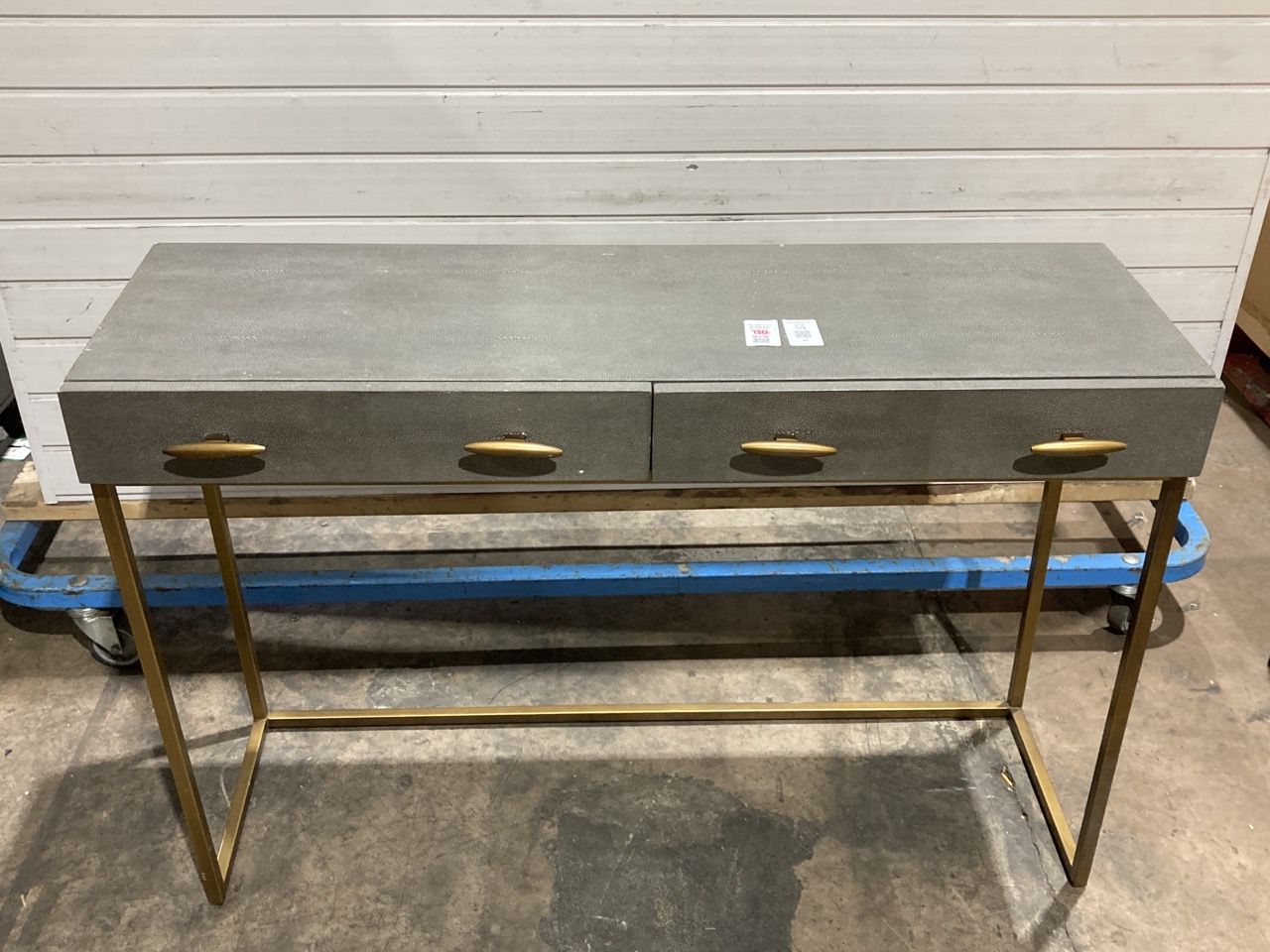 Lot 59  
            Birmingham - Collection or Delivery 

                
DAVID PHILLIPS HAMPTON CONSOLE TABLE IN GREY IR-26909D ORIGINAL RRP £455