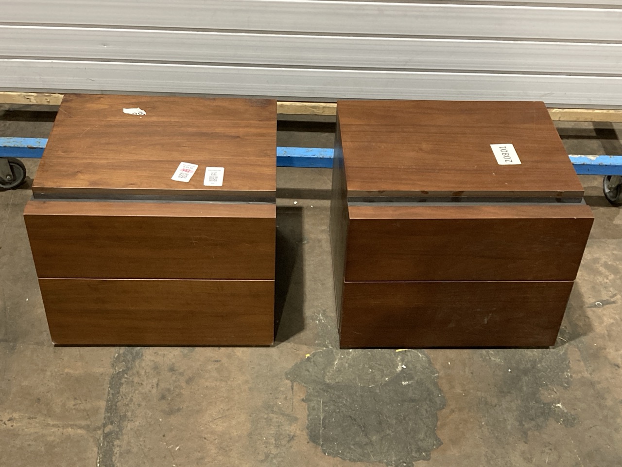Lot 66  
            Birmingham - Collection or Delivery 

                
DAVID PHILLIPS PAIR OF SORRENTO 2DRW BEDSIDE TABLE IN WALNUT IR-01040D ORIGINAL R...
