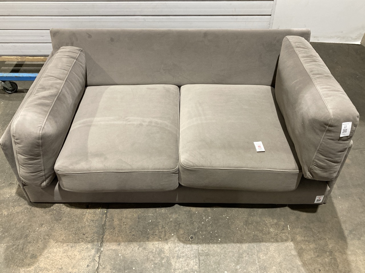Lot 97  
            Birmingham - Collection or Delivery 

                
DAVID PHILLIPS GREY FABRIC 2 SEATER SOFA ORIGINAL RRP £599