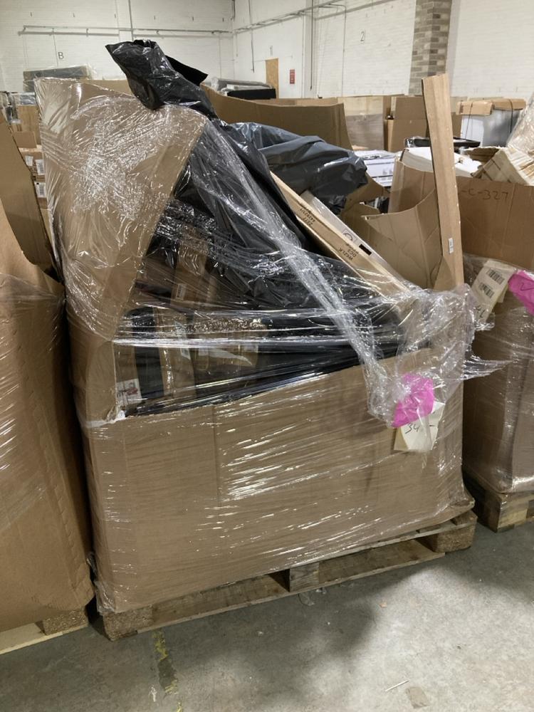 Lot 1008  
            Chesterfield SR40 - Collection or Optional Delivery Available 

                
PALLET OF ASSORTED ITEMS TO INCLUDE HAND PAINT CAPPED CANVAS (LOCATION: SR42)