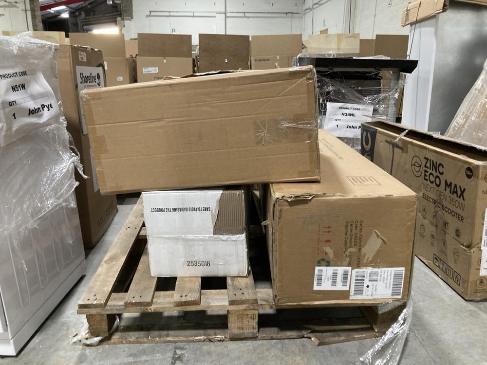 Lot 1014  
            Chesterfield SR40 - Collection or Optional Delivery Available 

                
PALLET OF ASSORTED ITEMS TO INCLUDE LARGE OUTDOOR DEER AND SLEIGH LIGHT (LOCATION...