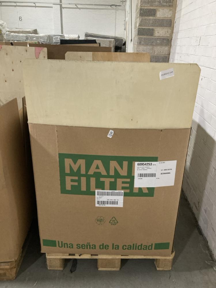 Lot 1040  
            Chesterfield SR40 - Collection or Optional Delivery Available 

                
PALLET OF ASSORTED STEERING GEAR (LOCATION: SR42)