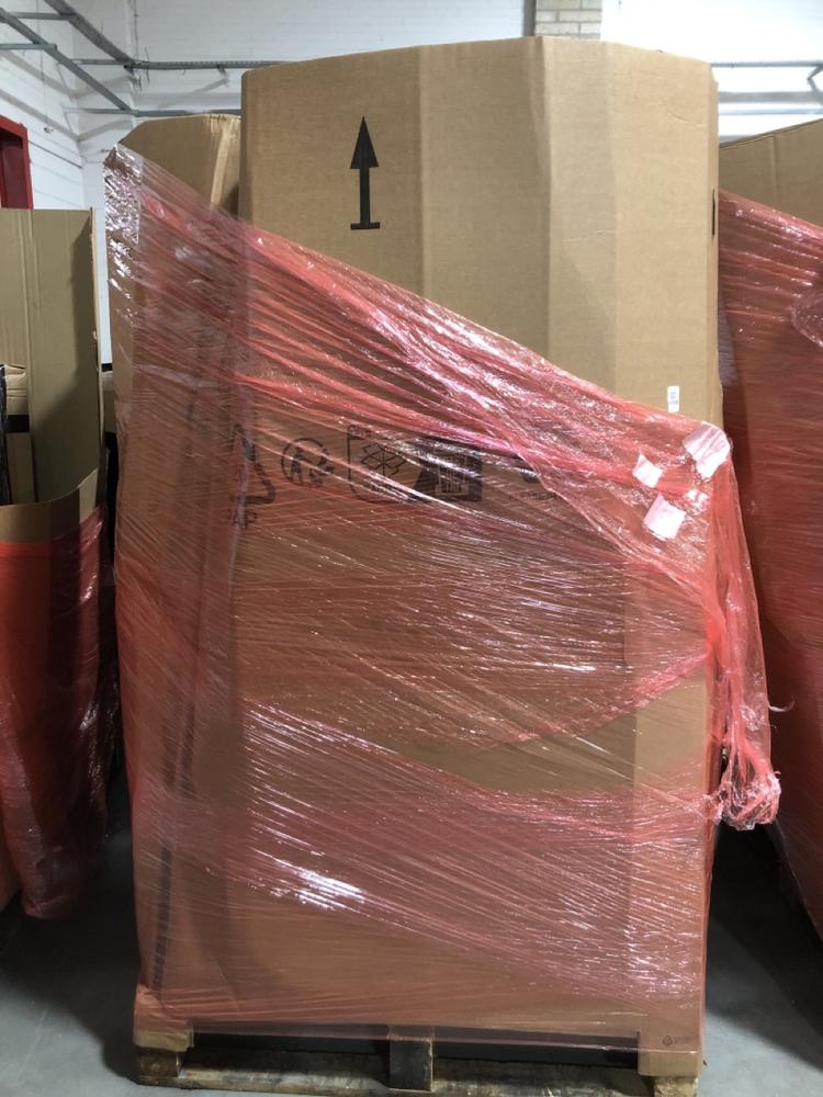 Lot 1059  
            Chesterfield SR40 - Collection or Optional Delivery Available 

                
PALLET OF ASSORTED ITEMS TO INCLUDE LINDAM BABY GATE IN WHITE (LOCATION: SR42)