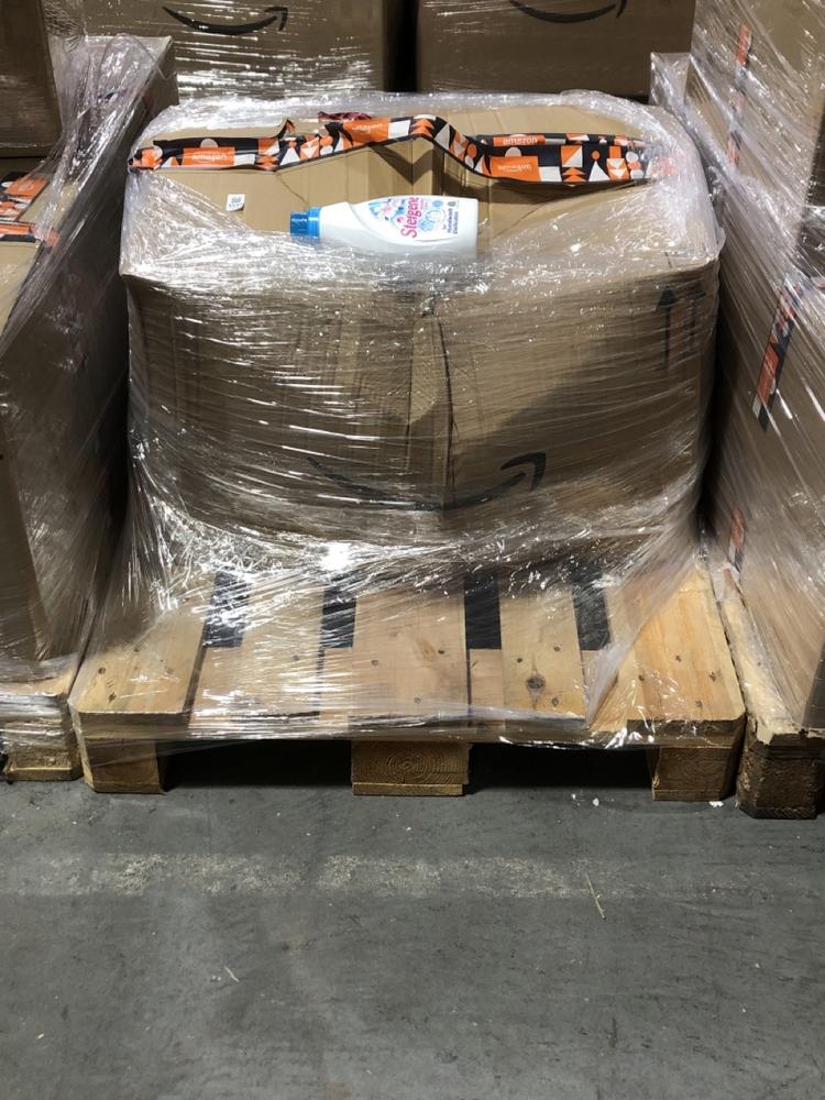 Lot 1137  
            Chesterfield SR40 - Collection 

                
PALLET OF ASSORTED ITEMS TO INCLUDE STERGENE GENTLE CARE HAND WASH DETERGENT 500M...