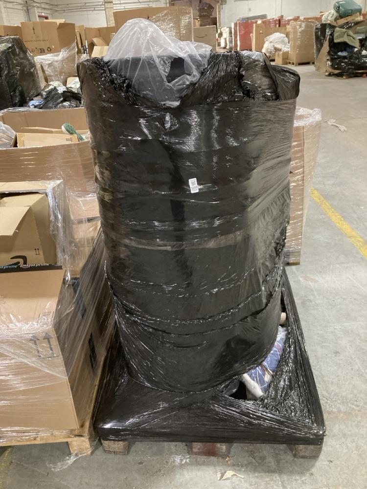 Lot 1168  
            Chesterfield SR40 - Collection or Optional Delivery Available 

                
PALLET OF ASSORTED ITEMS TO INCLUDE LARGE BUCKET IN BLACK (LOCATION: SR42)