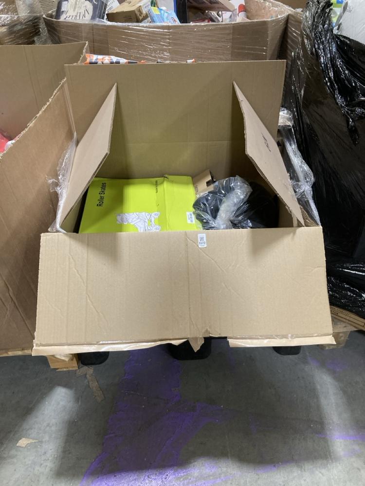 Lot 1172  
            Chesterfield SR40 - Collection or Optional Delivery Available 

                
PALLET OF ASSORTED ITEMS TO INCLUDE 18V CORDLESS DRILL (LOCATION: SR42)